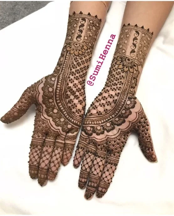 Sleek Orchid With Fusion Along Simple Full Hand Mehndi Design Sleek Orchid With Fusion Along Simple Full Hand Mehndi Design